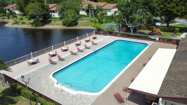 4899 Sable Pine Circle A2, West Palm Beach, FL 33417