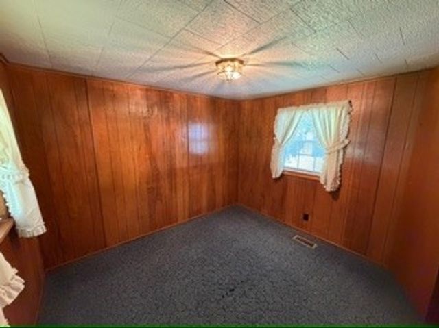 189 Leatherwood Lake Rd, Stewart, TN 37175