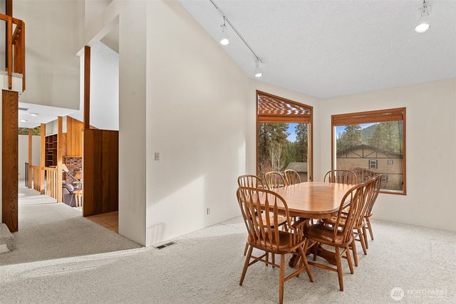 1547 Alpensee Strasse, Leavenworth, WA 98826