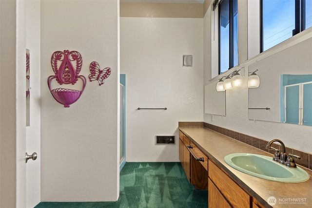 1547 Alpensee Strasse, Leavenworth, WA 98826