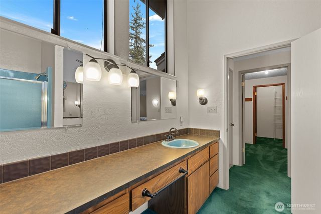 1547 Alpensee Strasse, Leavenworth, WA 98826