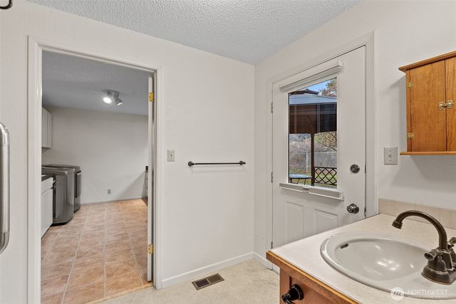 1547 Alpensee Strasse, Leavenworth, WA 98826