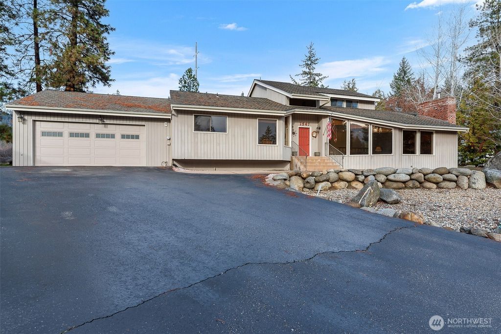 1547 Alpensee Strasse, Leavenworth, WA 98826