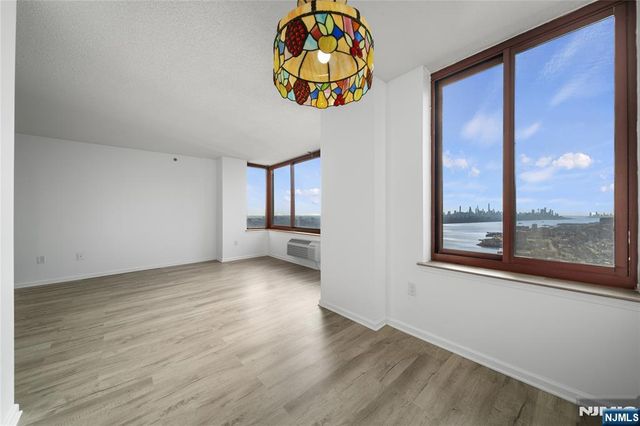 100 Old Palisade Road 3508, Fort Lee, NJ 07024