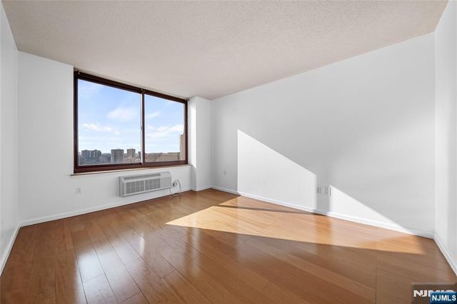 100 Old Palisade Road 3508, Fort Lee, NJ 07024