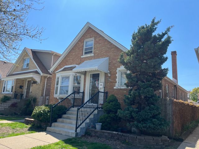 5834 S Keeler Avenue, Chicago, IL 60629
