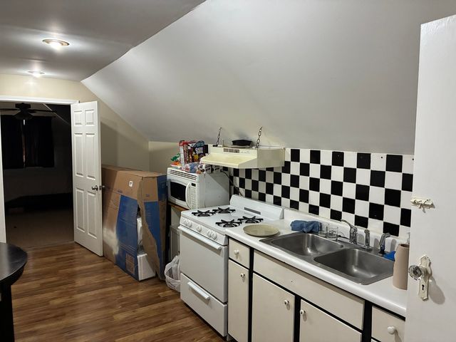 5834 S Keeler Avenue, Chicago, IL 60629