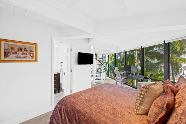 3016 NE 49th Street, Fort Lauderdale, FL 33308