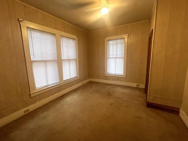 1011 Prairie Street, Columbus, TX 78934