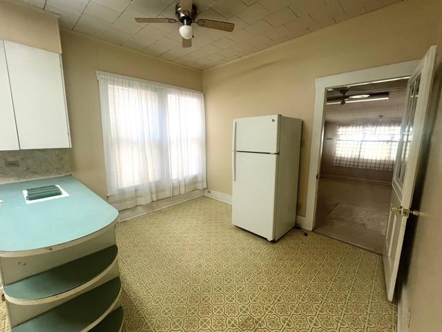 1011 Prairie Street, Columbus, TX 78934