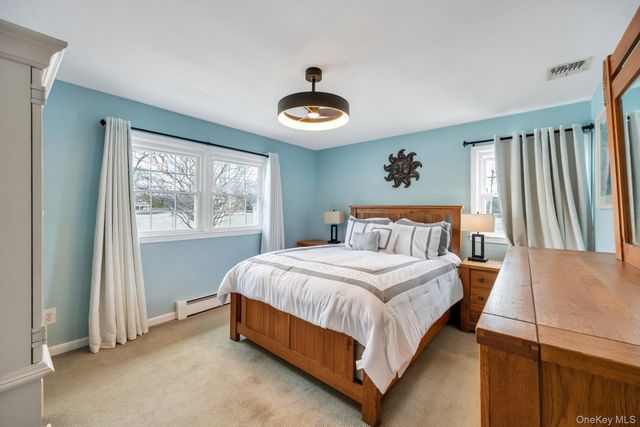 9 Wiggins Street, Ronkonkoma, NY 11779