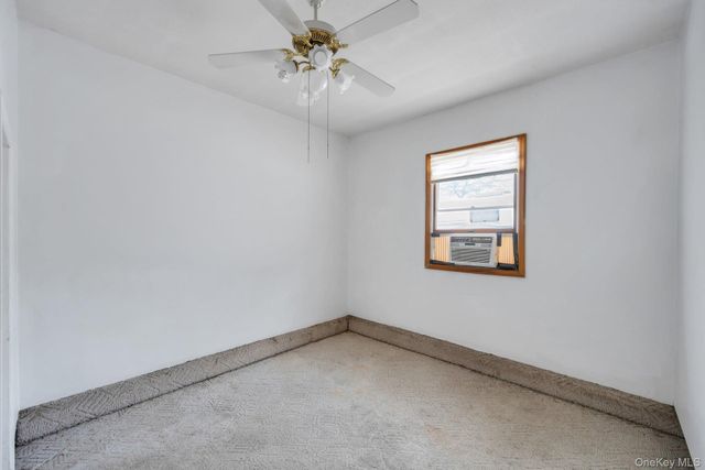 9 Wiggins Street, Ronkonkoma, NY 11779