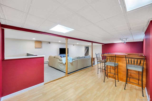 9 Wiggins Street, Ronkonkoma, NY 11779