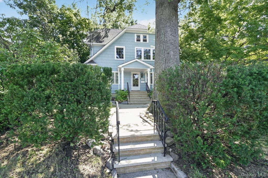 24640 Alameda Avenue, Little Neck, NY 11362 — photo 2