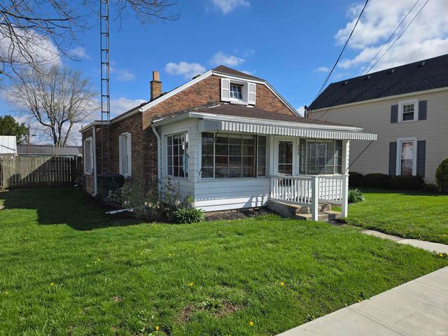 904 W State Street, Albany, IN 47320