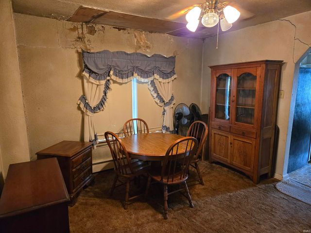 904 W State Street, Albany, IN 47320