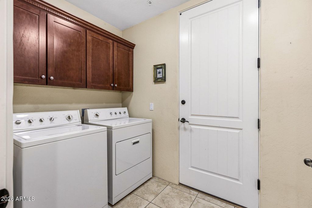 Image 20 of property listing at 10152 E WHITE FEATHER Lane, Scottsdale, AZ 85262