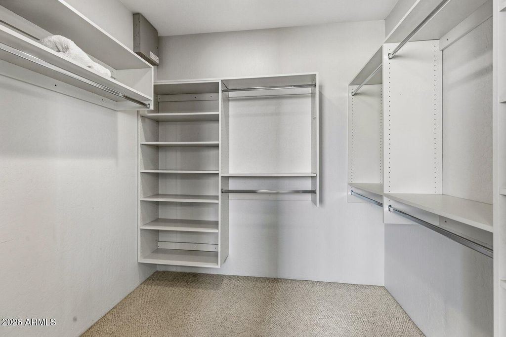 Image 28 of property listing at 10152 E WHITE FEATHER Lane, Scottsdale, AZ 85262