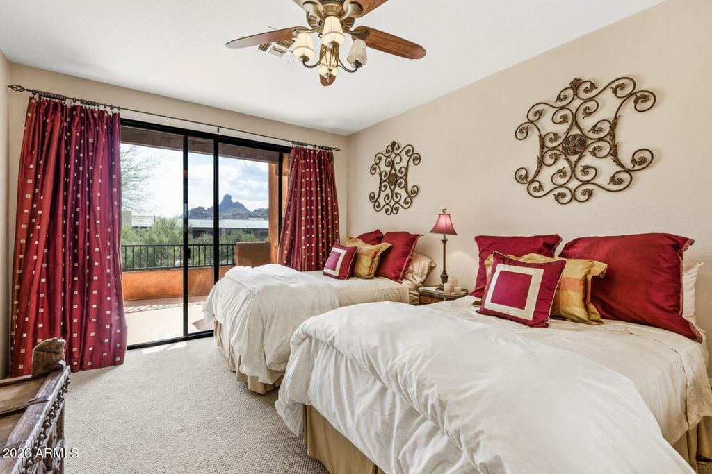 Image 29 of property listing at 10152 E WHITE FEATHER Lane, Scottsdale, AZ 85262