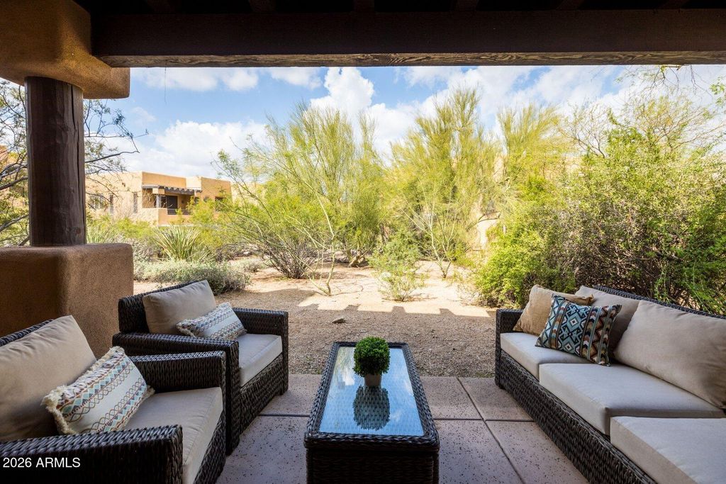 Image 35 of property listing at 10152 E WHITE FEATHER Lane, Scottsdale, AZ 85262