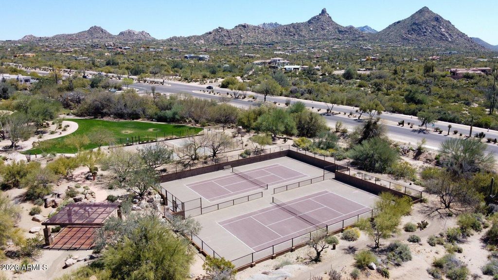 Image 49 of property listing at 10152 E WHITE FEATHER Lane, Scottsdale, AZ 85262