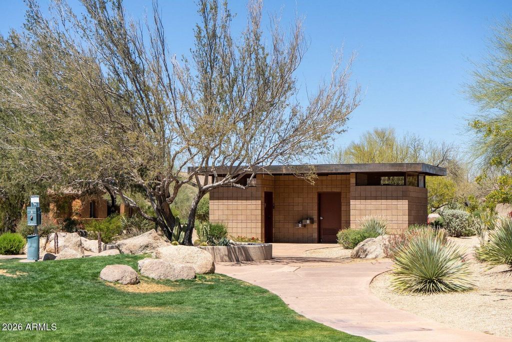 Image 52 of property listing at 10152 E WHITE FEATHER Lane, Scottsdale, AZ 85262