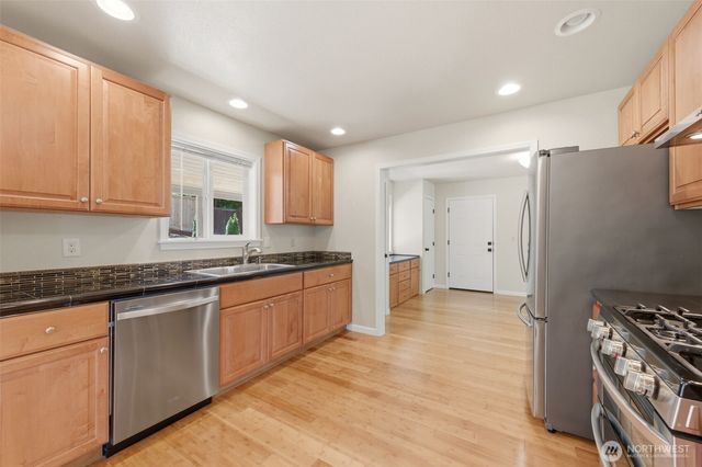 1312 Adams Street, Steilacoom, WA 98388