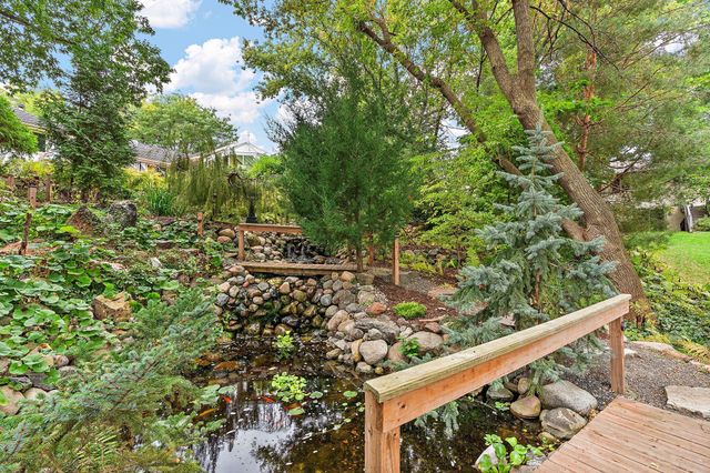 12060 48th Avenue N, Plymouth, MN 55442