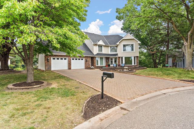 12060 48th Avenue N, Plymouth, MN 55442