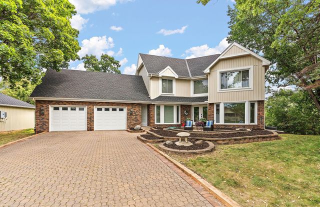 12060 48th Avenue N, Plymouth, MN 55442