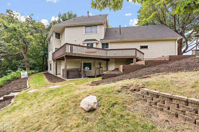 12060 48th Avenue N, Plymouth, MN 55442