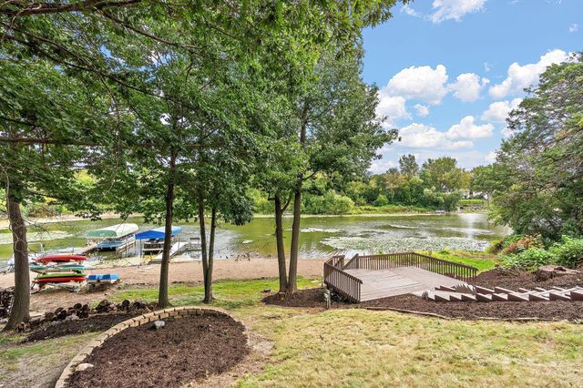 12060 48th Avenue N, Plymouth, MN 55442