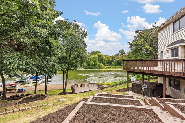 12060 48th Avenue N, Plymouth, MN 55442