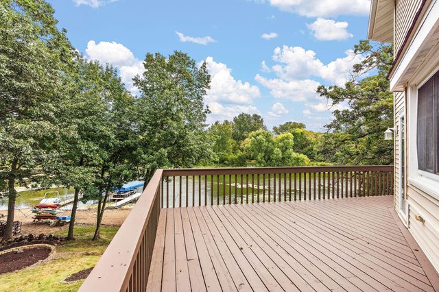 12060 48th Avenue N, Plymouth, MN 55442