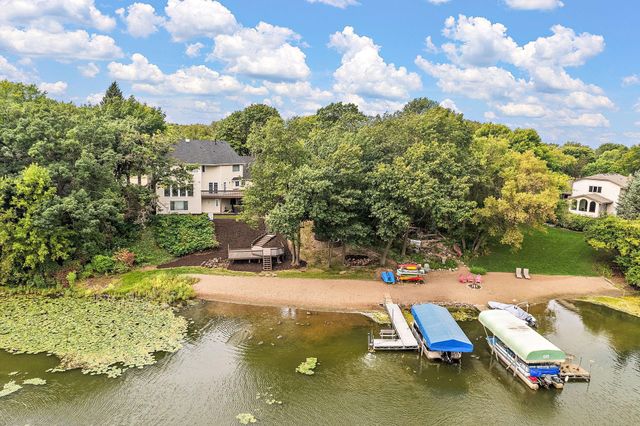 12060 48th Avenue N, Plymouth, MN 55442