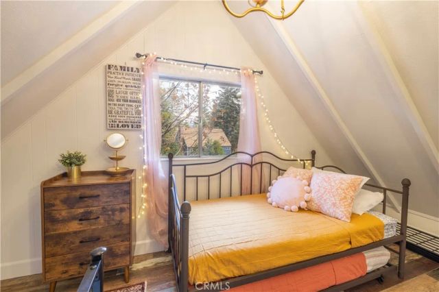 31771 Christmas Tree Lane, Running Springs, CA 92382