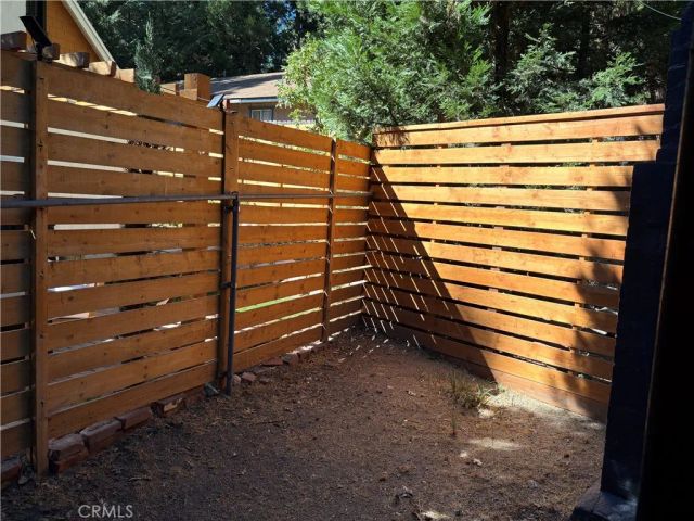 31771 Christmas Tree Lane, Running Springs, CA 92382