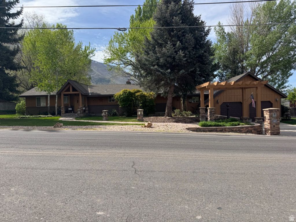 1180 E MAPLE ST., Mapleton, UT 84664