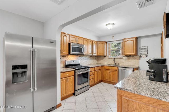 465 Ellen Street, Union, NJ 07083