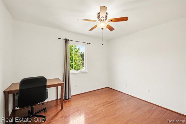 8025 Springdale Drive 48, White Lake, MI 48386