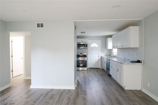 4319 W 189 Street, Cleveland, OH 44135
