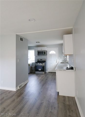 4319 W 189 Street, Cleveland, OH 44135