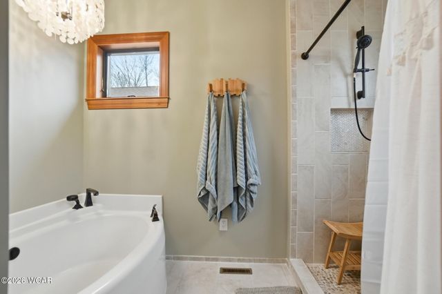 16823 Hauss Road, Wapakoneta, OH 45895