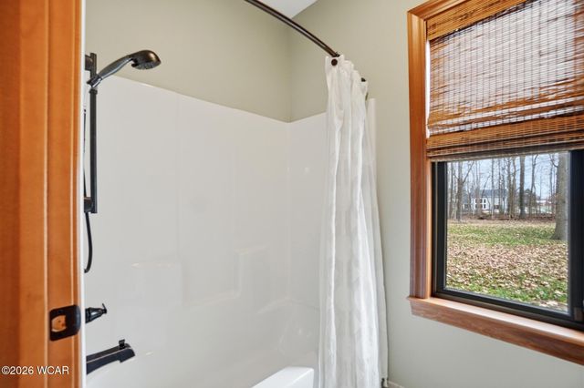 16823 Hauss Road, Wapakoneta, OH 45895