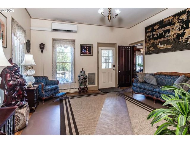 236 Se STEPHENS St, Roseburg, OR 97470