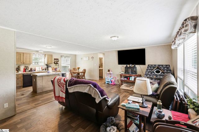 415 Future Lane, Inman, SC 29349