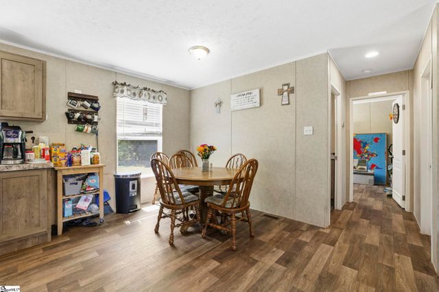 415 Future Lane, Inman, SC 29349