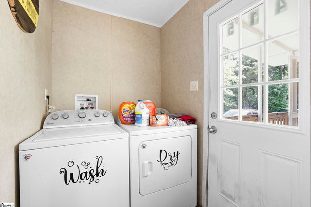 415 Future Lane, Inman, SC 29349