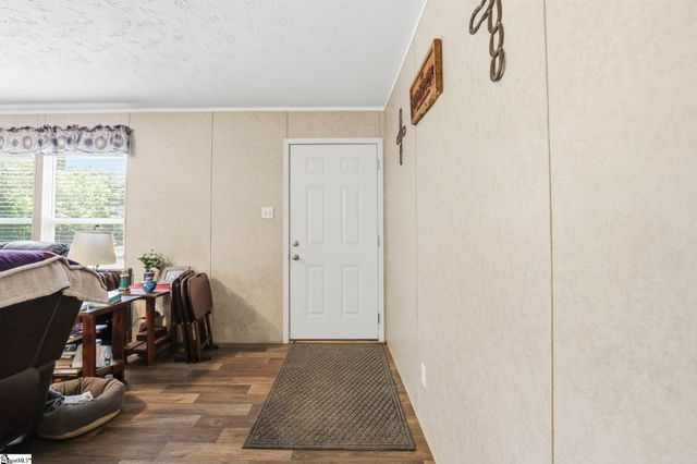 415 Future Lane, Inman, SC 29349