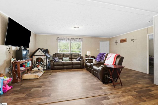 415 Future Lane, Inman, SC 29349